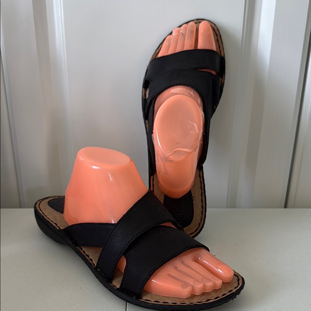 NEW - Bjorndal Black Sandals Minimalist Cross-Strap Design (sz 11)